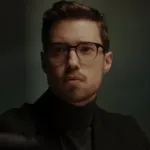 Retrato de Matheus Bazzo